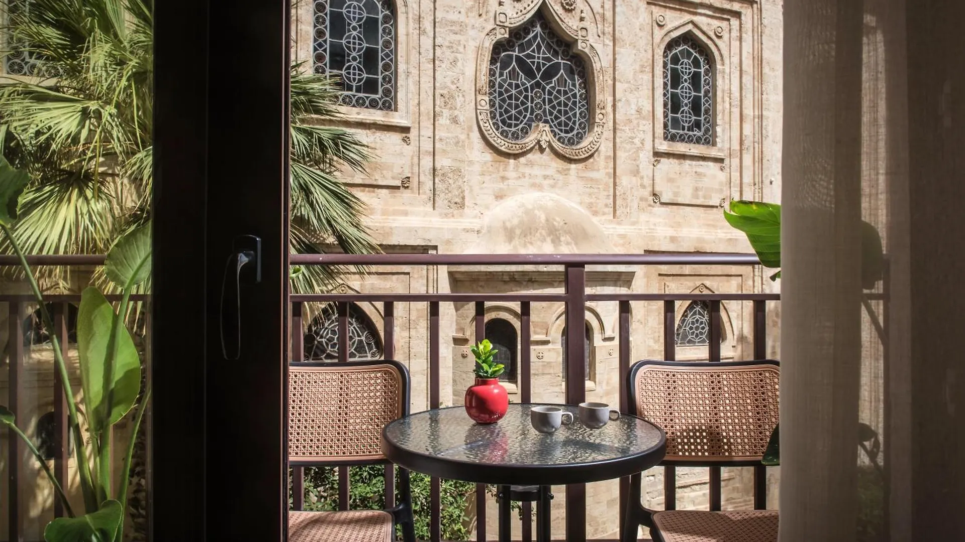 Centro Vero Suites By Omilos Hotels location